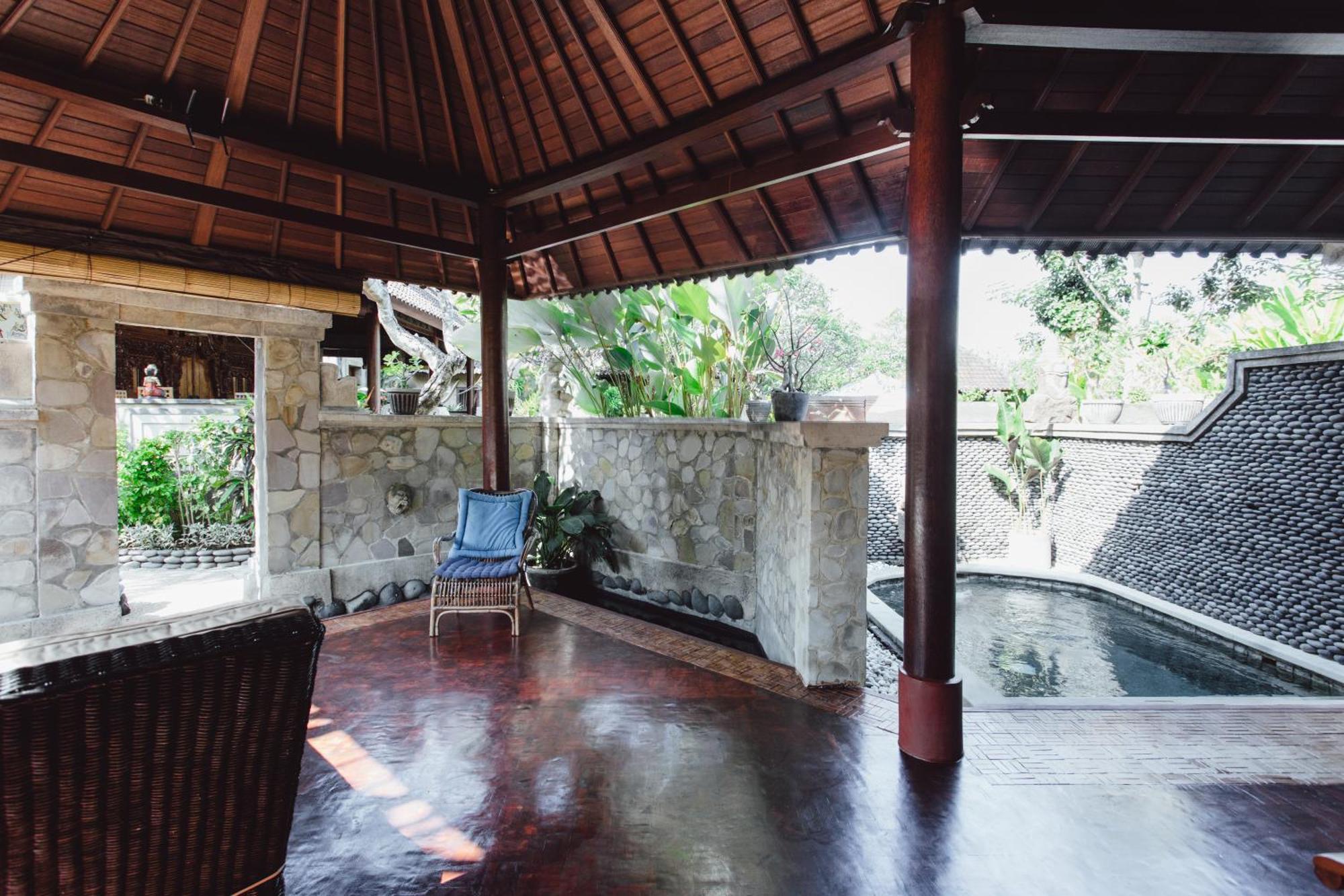 Kishi-Kishi Artvilla Blahbatu Exteriér fotografie